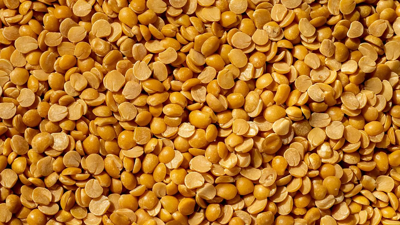 tight fill of yellow split toor dal lentils